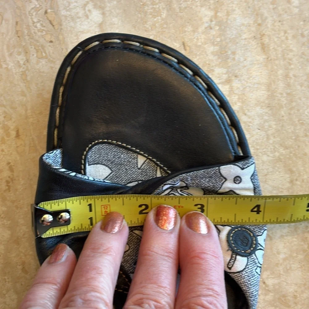 BORN “DRILLES” platform espadrilles, twisted black leather, canvas upper. 10 EUC